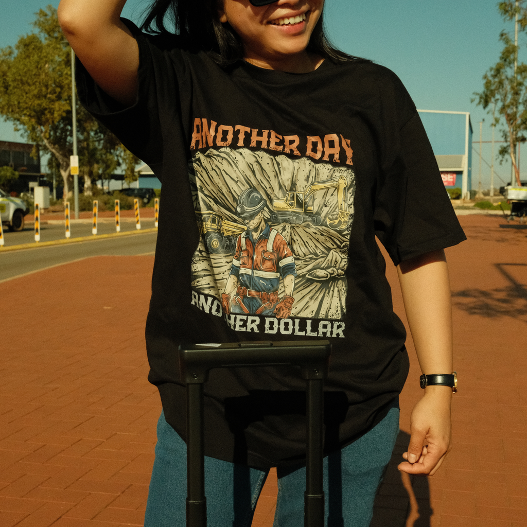 FIFO Tee Another Day Another Dollar